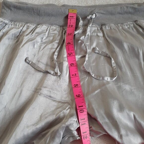 PJ Harlow Women's Size Large Dark Silver Jolie Capri Satin Pajama Pants - Picture 12 of 14